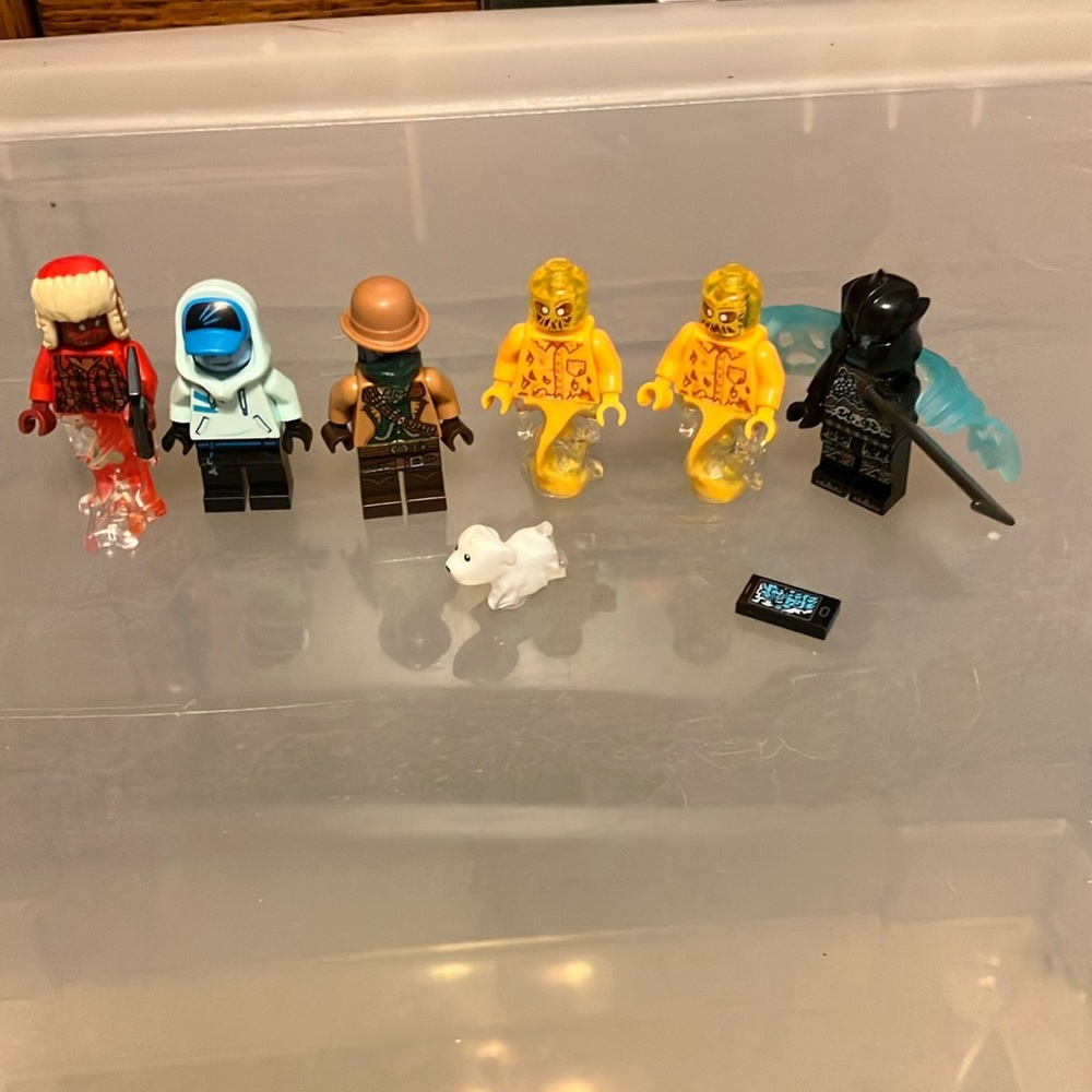 LEGO figures from Hidden Side Jack Davids Axel Chops Shadow-Walker & more